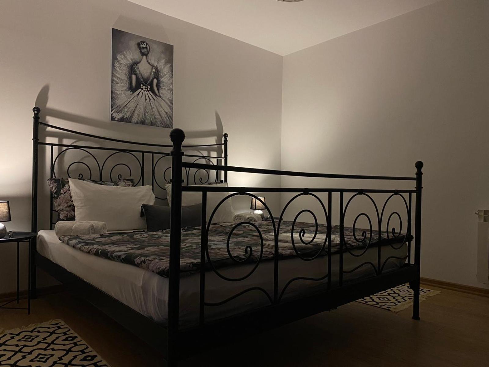 Route 68 Appartement Sarajevo Buitenkant foto