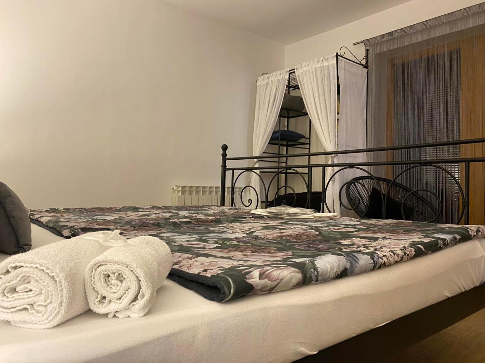 Route 68 Appartement Sarajevo Buitenkant foto